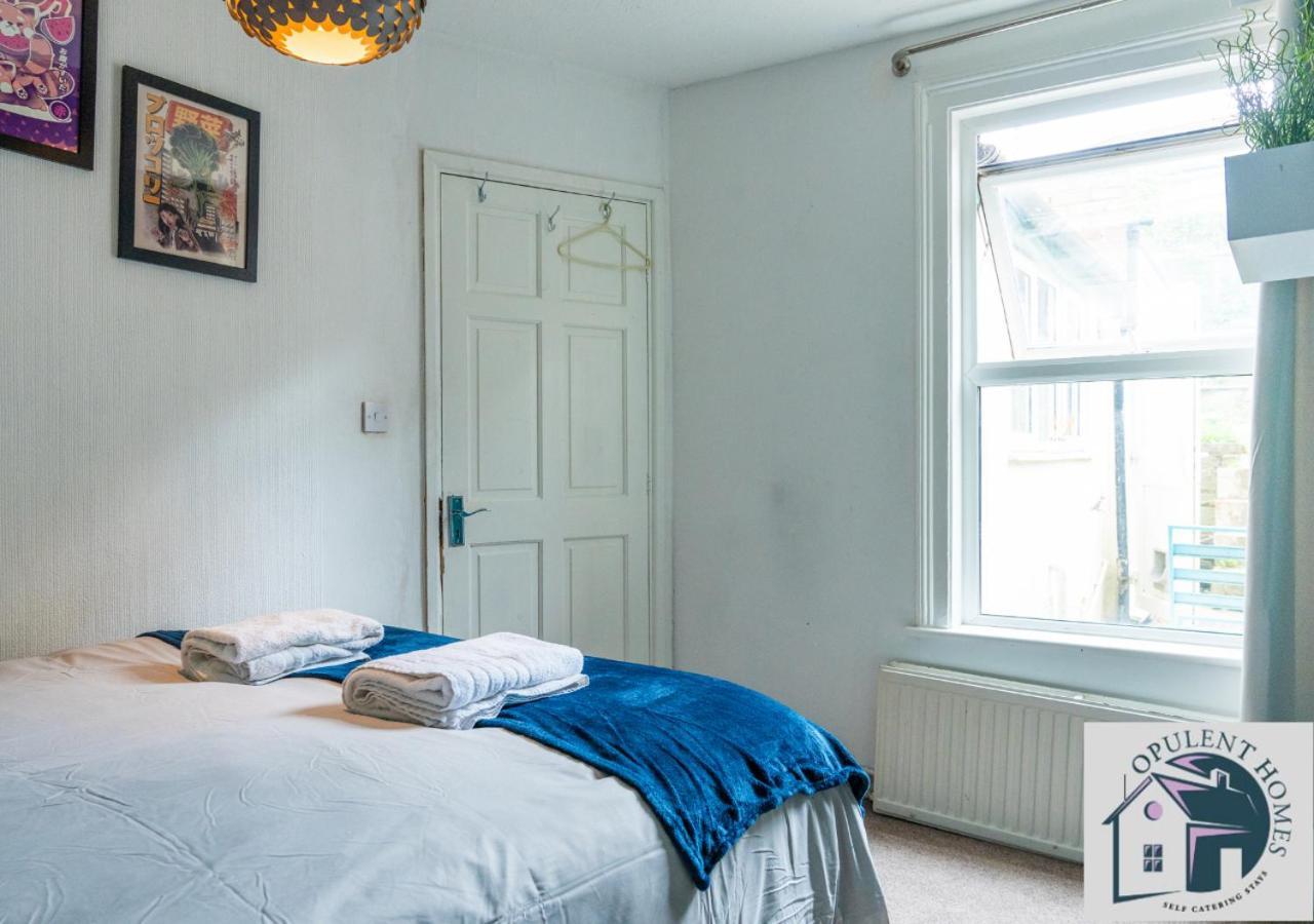 Contractors Pad - 4 Bed Town House - Cent Reading - Free Parkingヴィラ エクステリア 写真