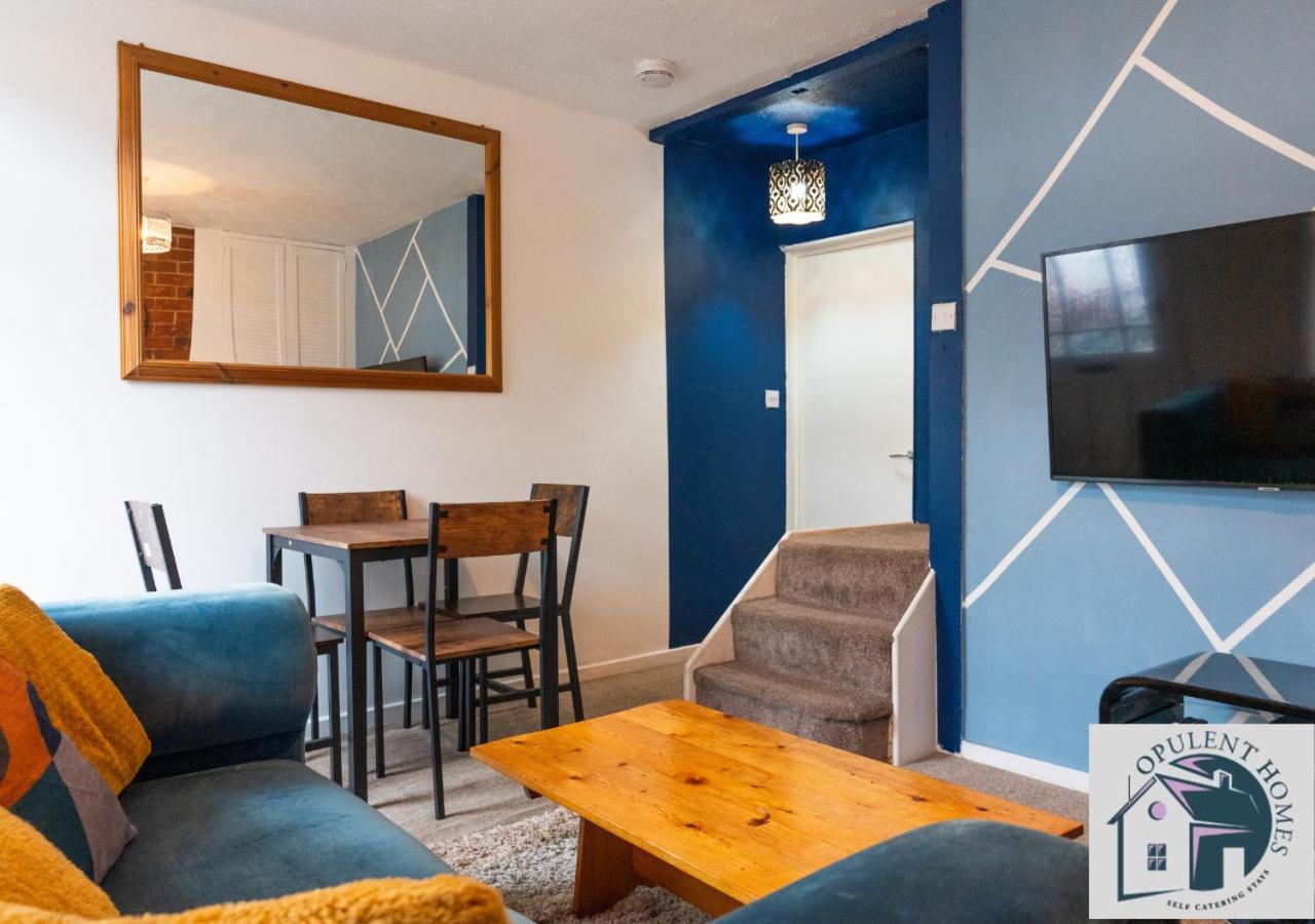 Contractors Pad - 4 Bed Town House - Cent Reading - Free Parkingヴィラ エクステリア 写真